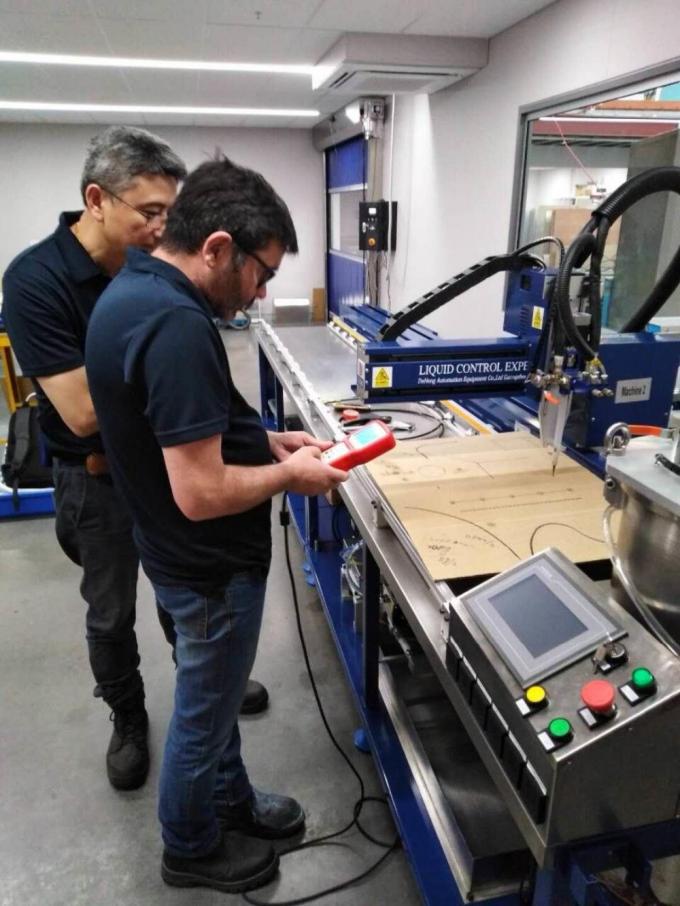 CCD Visual One Part Glue Dispensing Machine Capacit&agrave; del serbatoio 60L 16