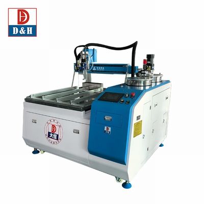 Sistema automatico di dispensione di colla auto-pulitore
